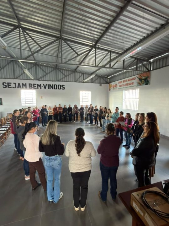 Encontro re�ne cerca de 45 agricultoras em Garibaldi, RS 
