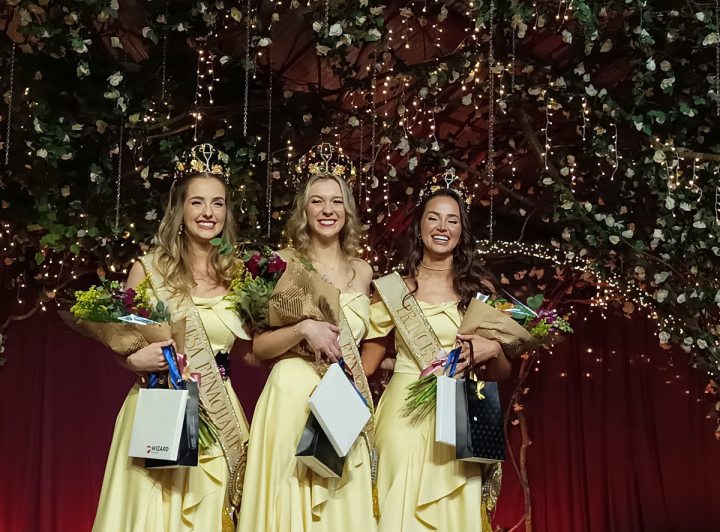 RAINHA, LOUISE FERRARI TASCA COM AS PRINCESAS, TA�S FURLANETTO BORTOLINI E LAURA MONTEMAGGIORE